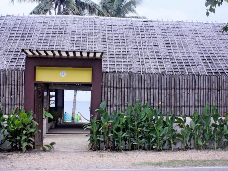Mangoriders Beach Club Caticlan Exterior photo
